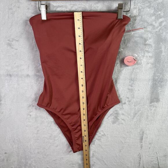 Nike Women's One Piece Swimsuit in Rust and Pink - Picture 11 of 12
